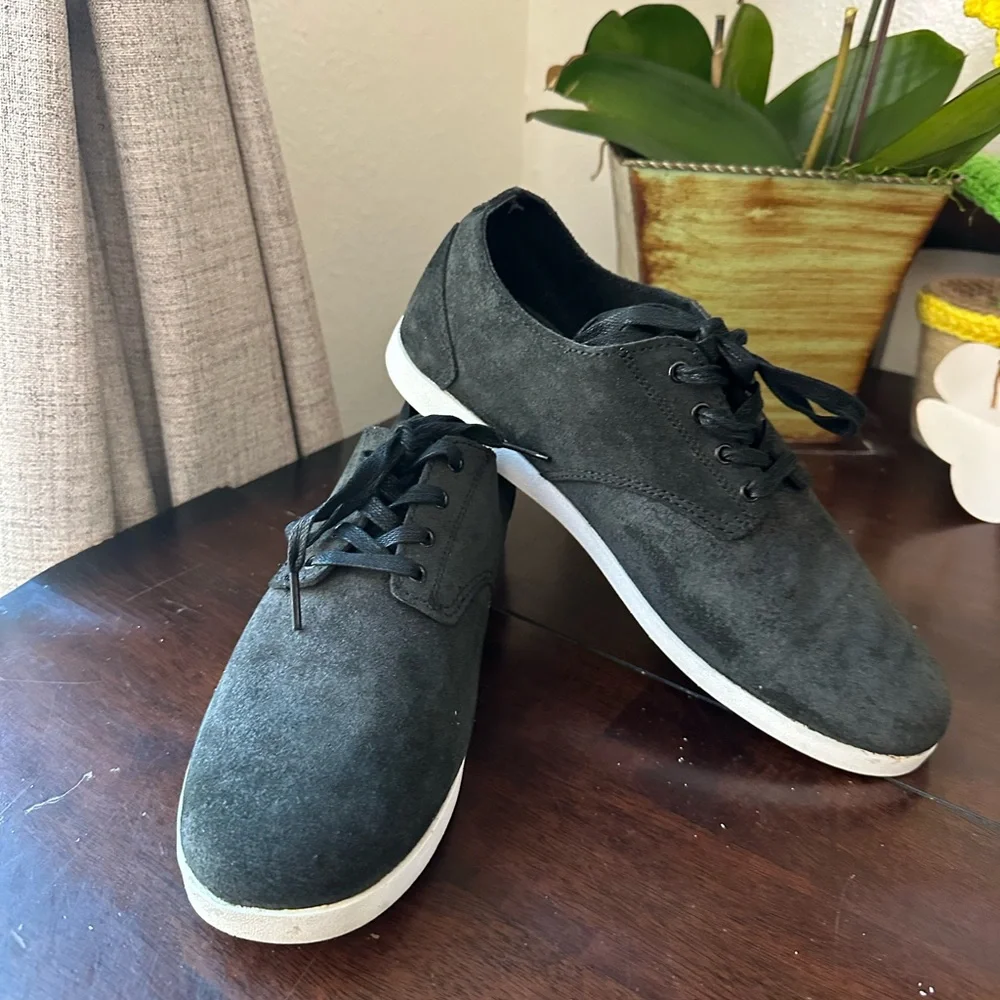 KR3W suede upper